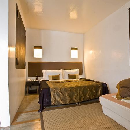 T House Hotell Tagaytay City Exteriör bild